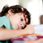 ADHD: orsak, symtom & behandling